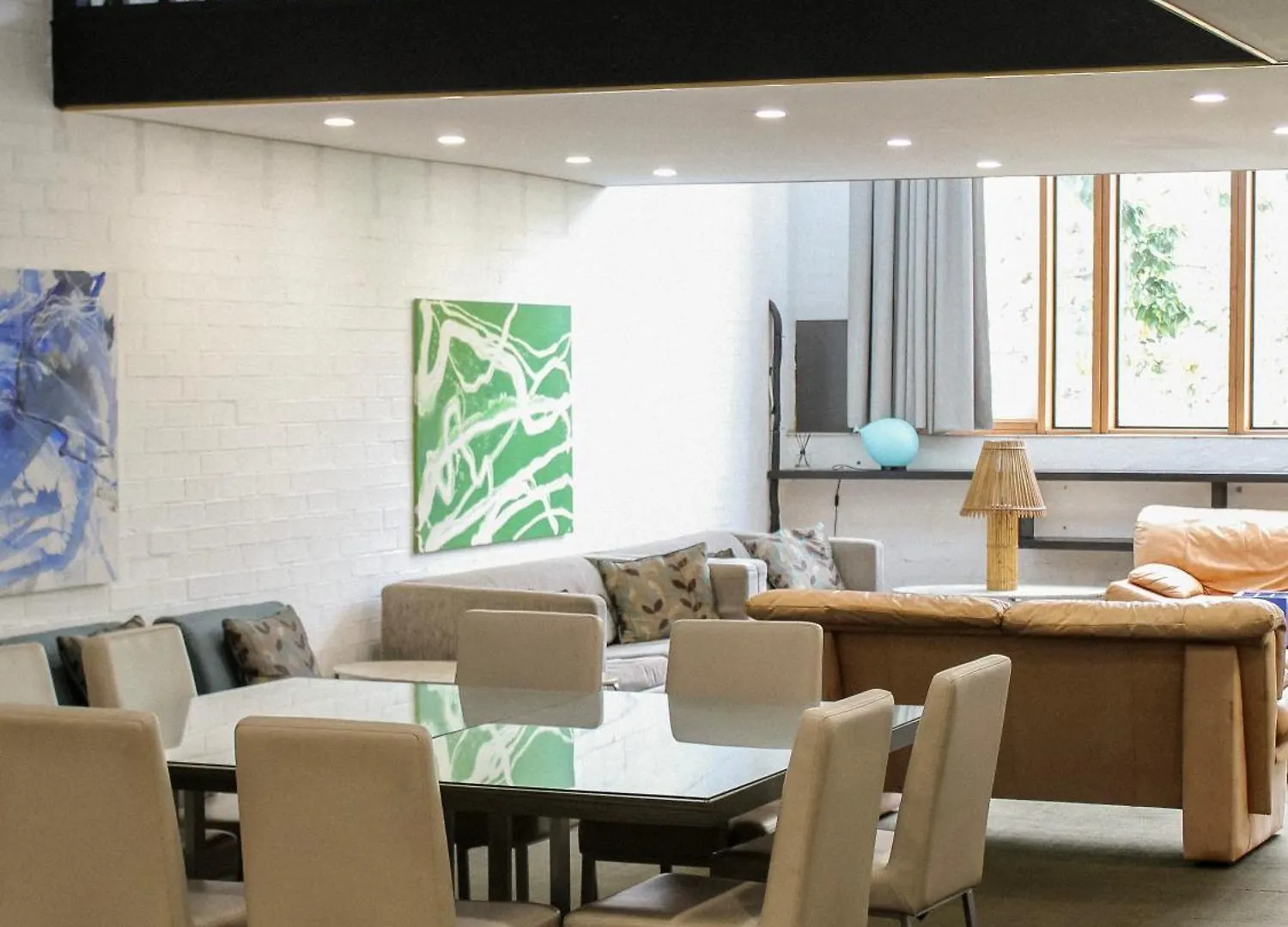 Apartment Big Modern Loft Apt - Central - 7 Beds, 9 Guests - Workers, Families, Groups, Teams Narrabundah Australia